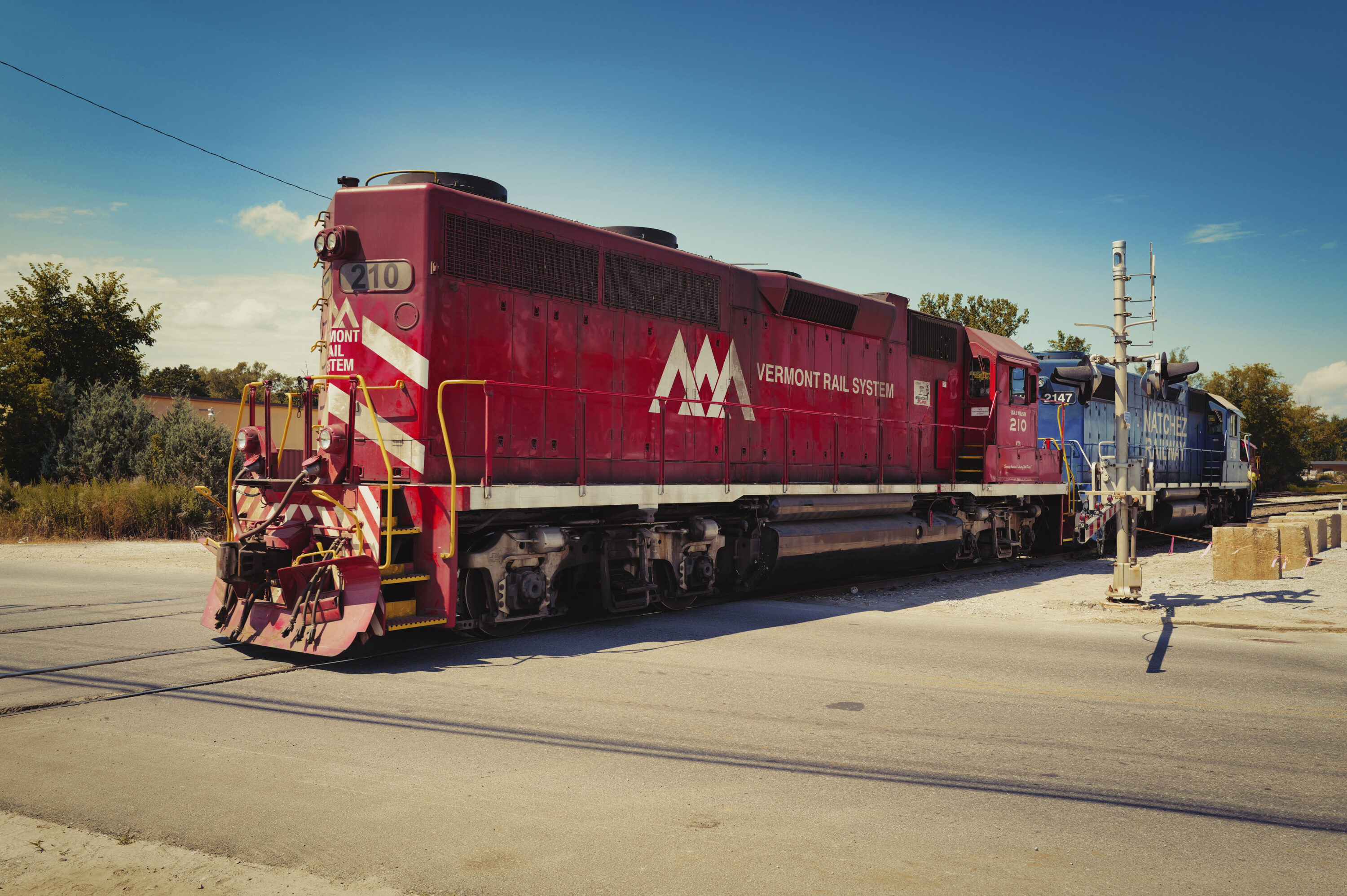Vermont Rail System 210 And Nanchez Railway 2147